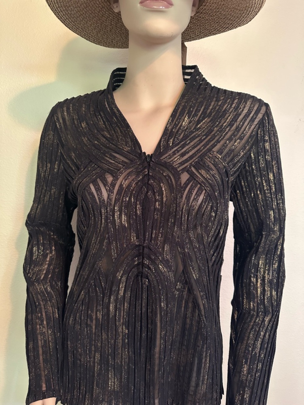 Black & Gold Metallic Mesh Pleated Zip Front Top M